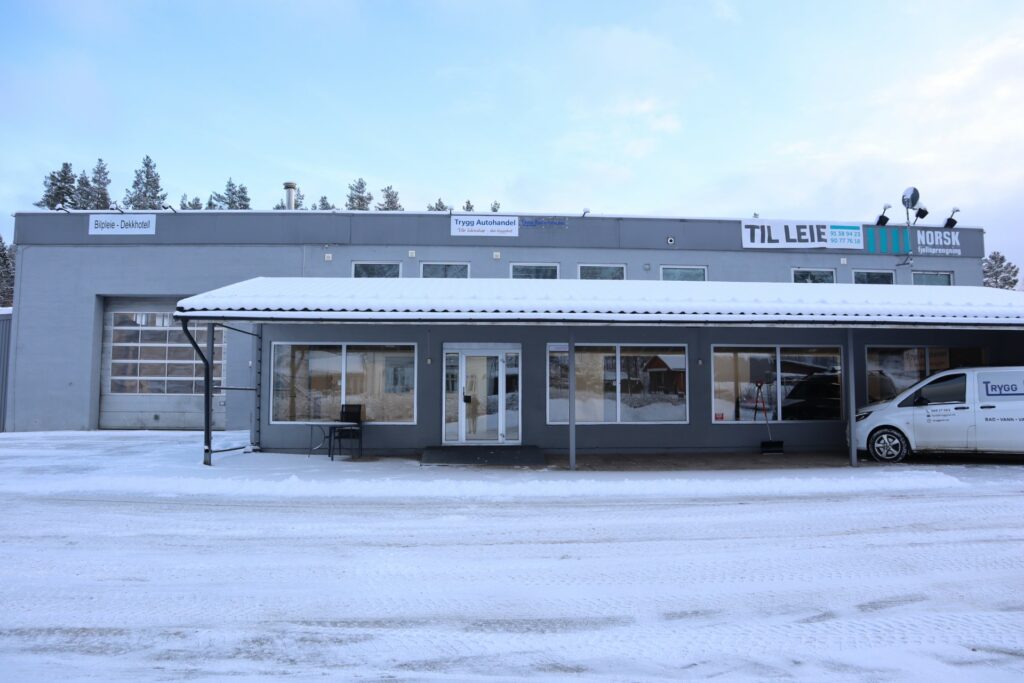 Trygg Autohandel AS utenfor lokalet